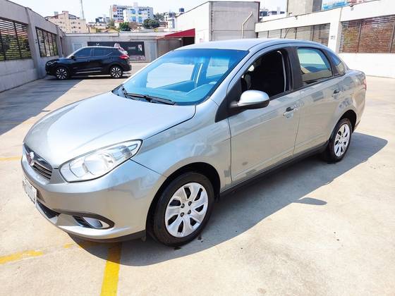FIAT GRAND SIENA 1.4 MPI ATTRACTIVE 8V FLEX 4P MANUAL